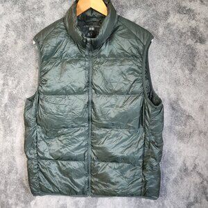 UNIQLO Ultra Light Down Vest Lightweight Green Large Zip Pockets w/bag Outdoor